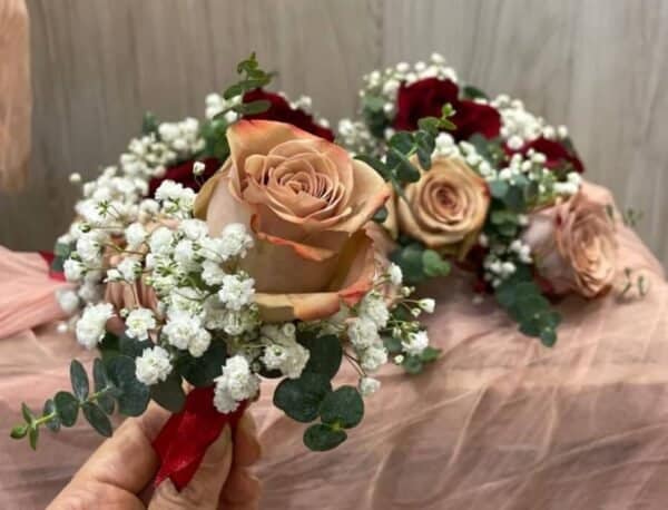 Wrist Corsage - Boutonnière - Flowers Crown 02