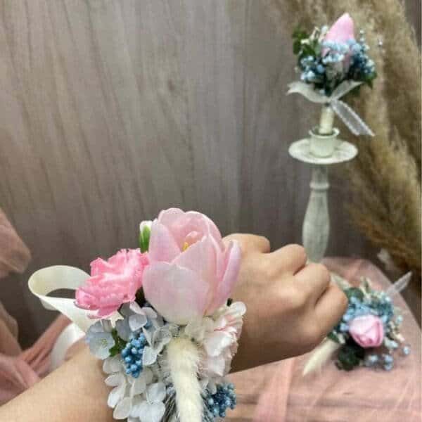 Wrist Corsage - Boutonnière - Flowers Crown 07