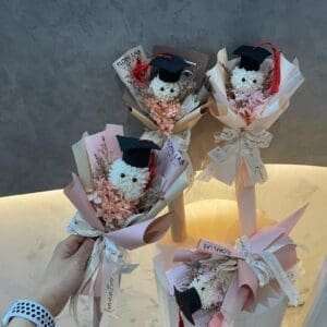 Little cute ping pong graduation (soap flowers)