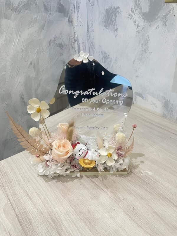 Summer dream mirror stand