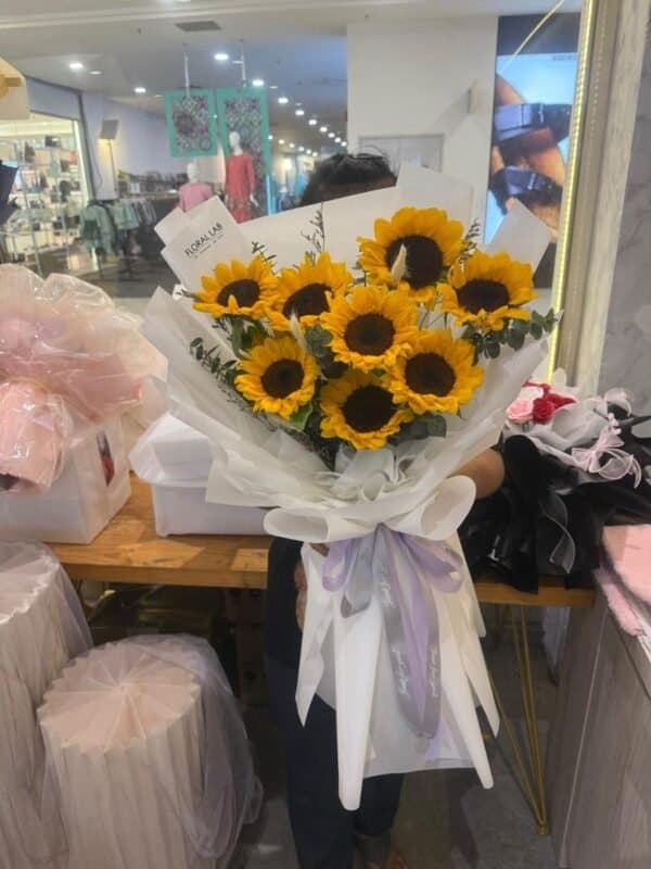 Fresh Sunflower Bouquet