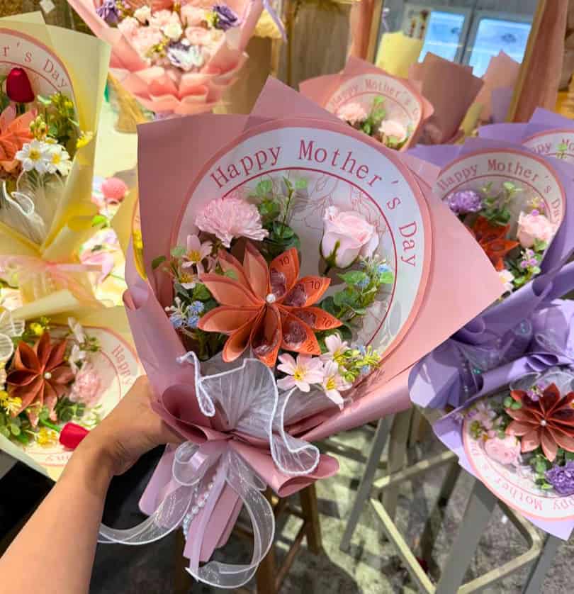 Mom’s Sweetness - Soap Flowers