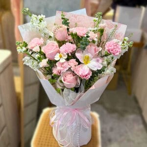 Pretty Mom Picks - Fresh Flowers