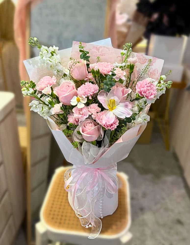 Pretty Mom Picks - Fresh Flowers