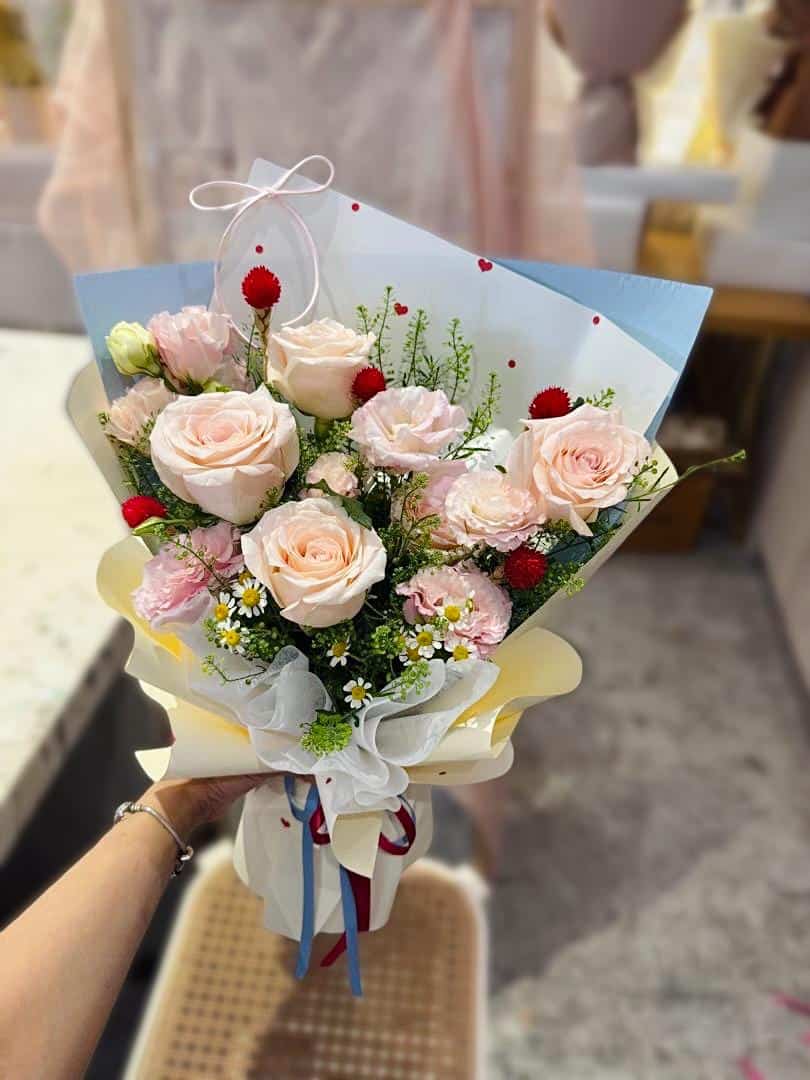 Rosé Embrace - Image 3